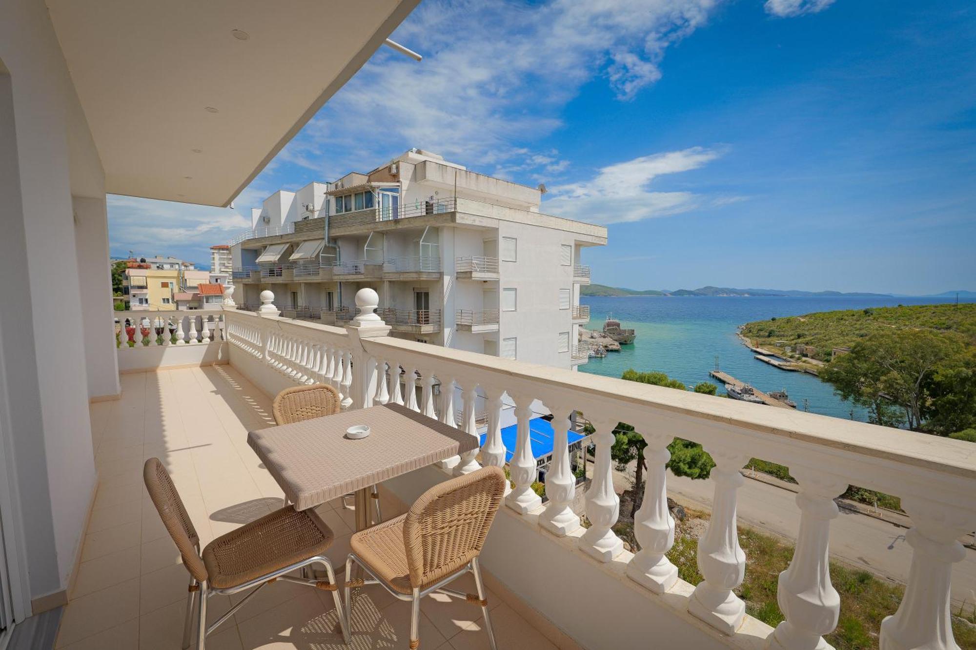 Vila Marina Apartments Saranda Extérieur photo